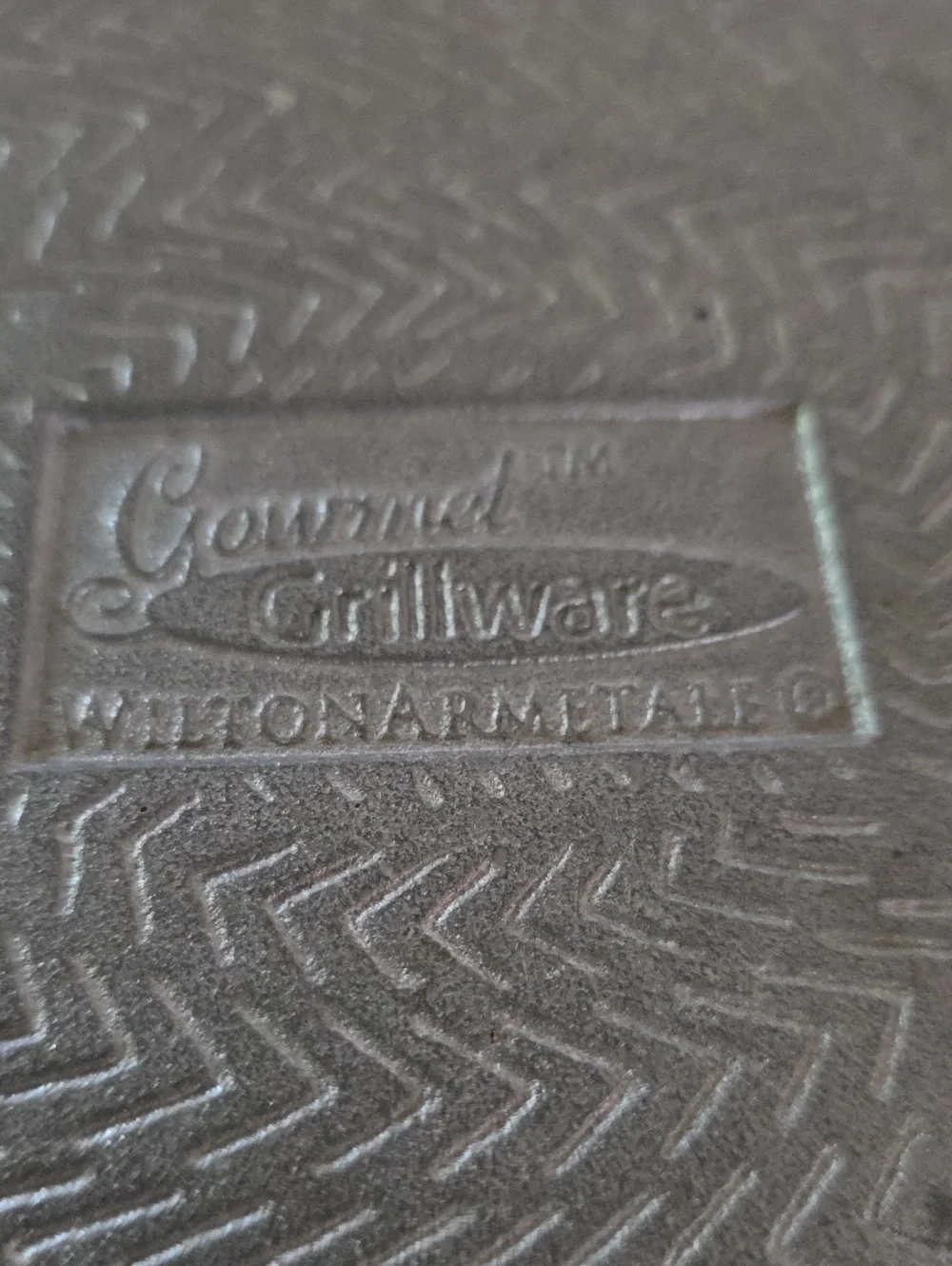 Wilton Armetale Gourmet Grillware 15